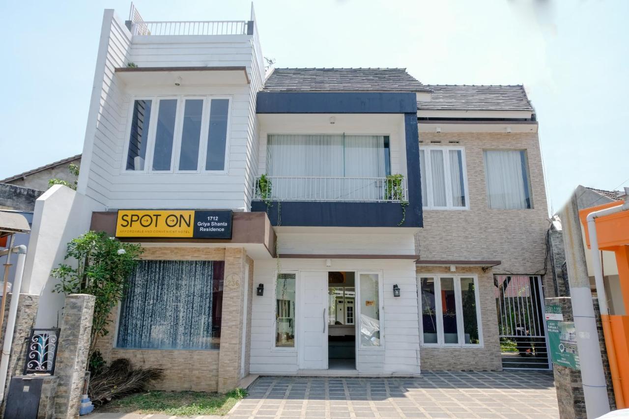 Spot On 1712 Griya Shanta Residence Malang Luaran gambar