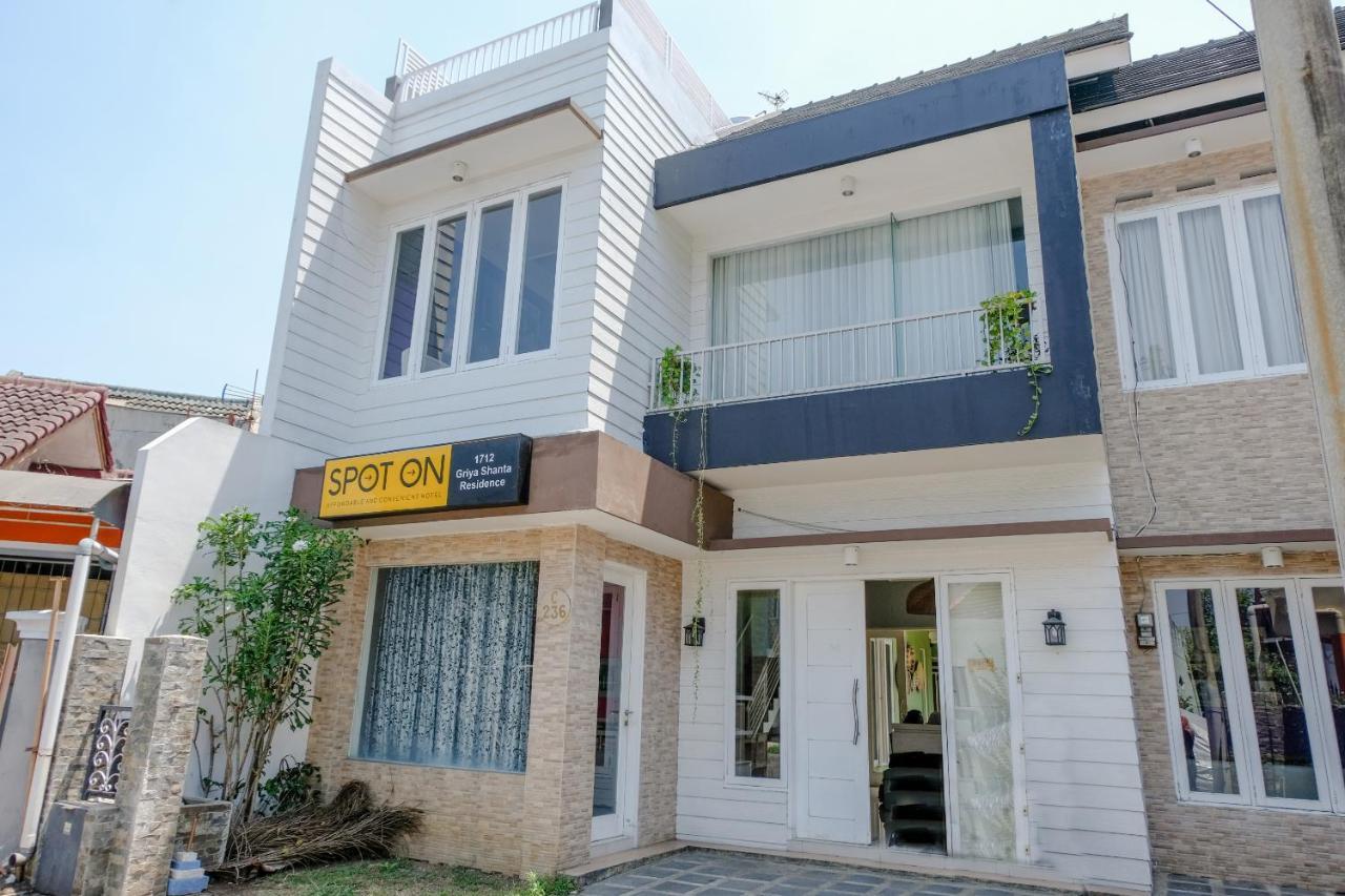 Spot On 1712 Griya Shanta Residence Malang Luaran gambar